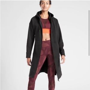 Athleta Tenacity Duster size small